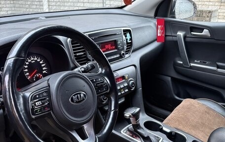 KIA Sportage IV рестайлинг, 2018 год, 1 700 000 рублей, 9 фотография