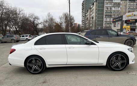 Mercedes-Benz E-Класс, 2018 год, 4 500 000 рублей, 6 фотография