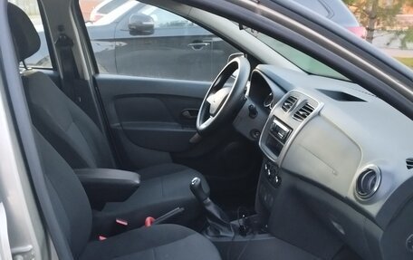 Renault Logan II, 2020 год, 980 000 рублей, 10 фотография