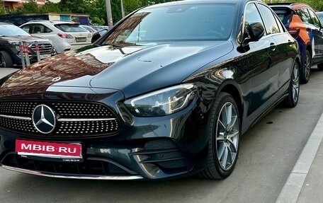 Mercedes-Benz E-Класс, 2021 год, 4 000 000 рублей, 1 фотография