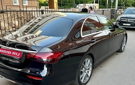 Mercedes-Benz E-Класс, 2021 год, 4 000 000 рублей, 6 фотография