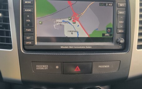 Mitsubishi Outlander III рестайлинг 3, 2011 год, 1 500 000 рублей, 17 фотография