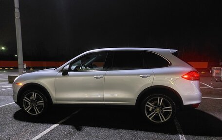 Porsche Cayenne III, 2011 год, 2 600 000 рублей, 2 фотография