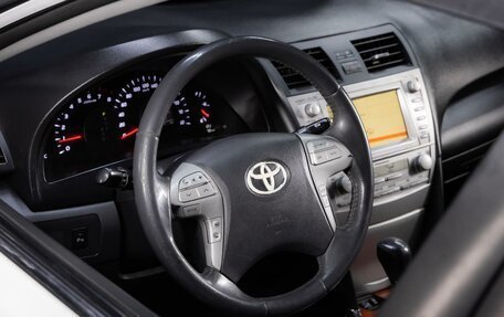 Toyota Camry, 2011 год, 1 099 000 рублей, 6 фотография
