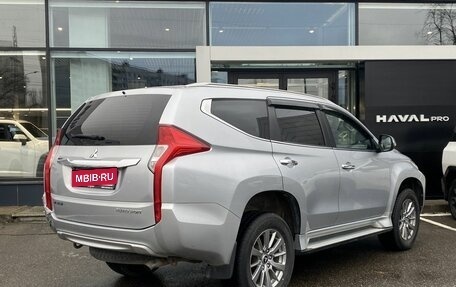 Mitsubishi Pajero Sport III рестайлинг, 2018 год, 2 849 000 рублей, 5 фотография