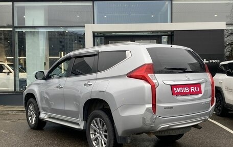 Mitsubishi Pajero Sport III рестайлинг, 2018 год, 2 849 000 рублей, 7 фотография