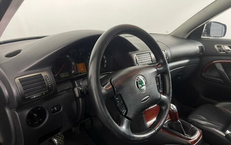 Skoda Superb III рестайлинг, 2003 год, 599 000 рублей, 10 фотография