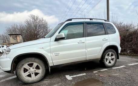 Chevrolet Niva I рестайлинг, 2013 год, 700 000 рублей, 3 фотография