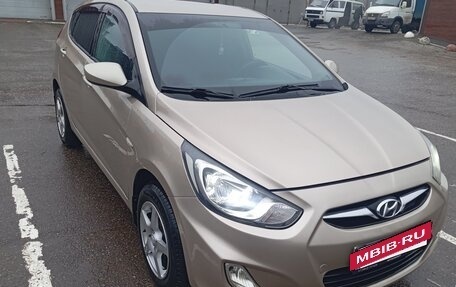 Hyundai Solaris II рестайлинг, 2011 год, 780 000 рублей, 6 фотография