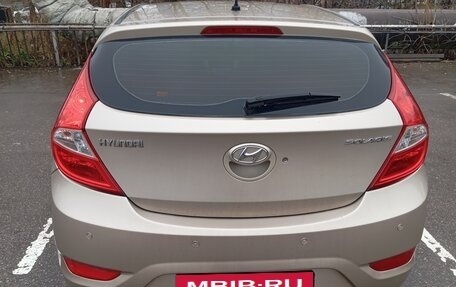 Hyundai Solaris II рестайлинг, 2011 год, 780 000 рублей, 11 фотография
