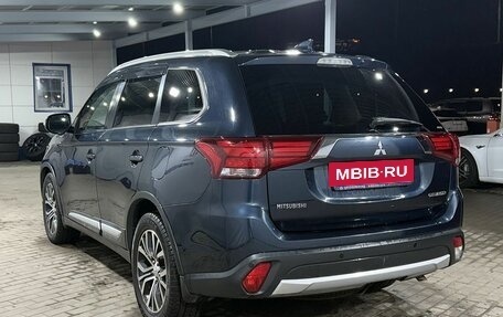 Mitsubishi Outlander III рестайлинг 3, 2017 год, 2 030 000 рублей, 3 фотография