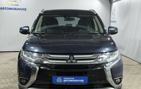 Mitsubishi Outlander III рестайлинг 3, 2017 год, 2 030 000 рублей, 8 фотография
