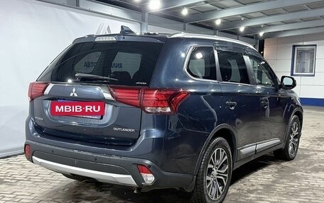 Mitsubishi Outlander III рестайлинг 3, 2017 год, 2 030 000 рублей, 5 фотография
