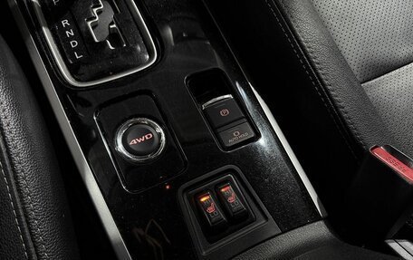 Mitsubishi Outlander III рестайлинг 3, 2017 год, 2 030 000 рублей, 16 фотография