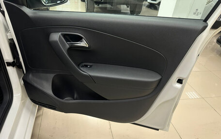 Volkswagen Polo VI (EU Market), 2010 год, 750 000 рублей, 20 фотография