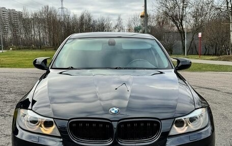 BMW 3 серия, 2009 год, 1 050 000 рублей, 2 фотография