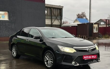 Toyota Camry, 2016 год, 1 790 000 рублей, 10 фотография