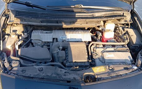 Toyota Prius, 2010 год, 1 650 000 рублей, 10 фотография