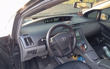 Toyota Prius, 2010 год, 1 650 000 рублей, 4 фотография