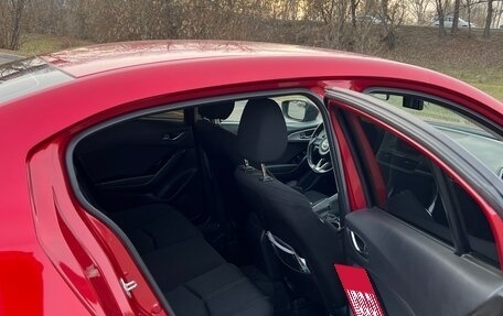 Mazda 3, 2017 год, 2 300 000 рублей, 7 фотография