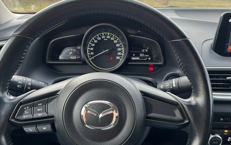 Mazda 3, 2017 год, 2 300 000 рублей, 13 фотография