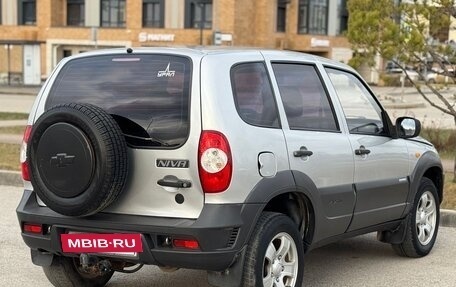 Chevrolet Niva I рестайлинг, 2010 год, 315 000 рублей, 4 фотография