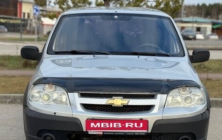 Chevrolet Niva I рестайлинг, 2010 год, 315 000 рублей, 5 фотография