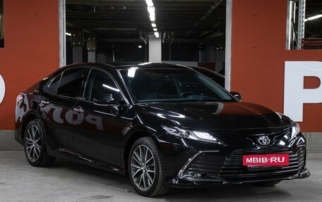 Toyota Camry, 2023 год, 4 198 000 рублей, 3 фотография