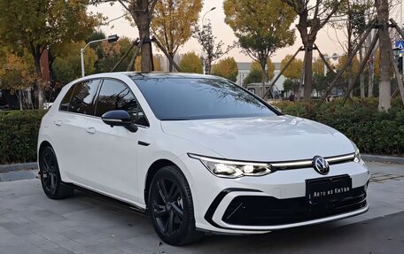 Volkswagen Golf VIII, 2022 год, 2 199 000 рублей, 1 фотография