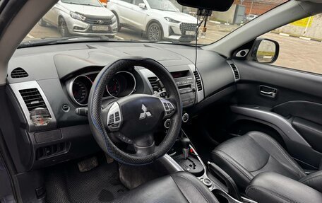 Mitsubishi Outlander III рестайлинг 3, 2007 год, 850 000 рублей, 9 фотография