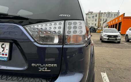 Mitsubishi Outlander III рестайлинг 3, 2007 год, 850 000 рублей, 11 фотография