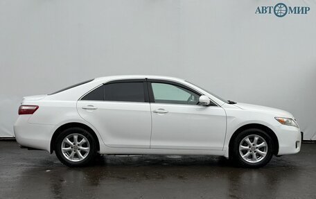 Toyota Camry, 2011 год, 1 200 000 рублей, 4 фотография