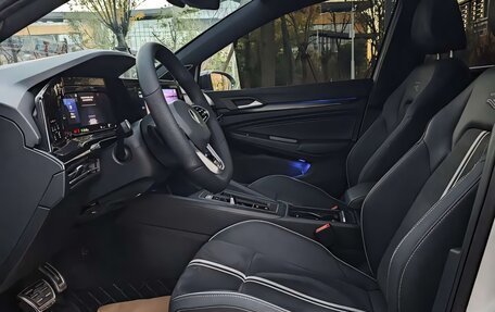 Volkswagen Golf VIII, 2022 год, 2 199 000 рублей, 7 фотография