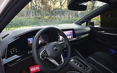 Volkswagen Golf VIII, 2022 год, 2 199 000 рублей, 9 фотография