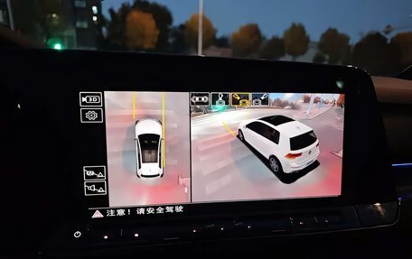 Volkswagen Golf VIII, 2022 год, 2 199 000 рублей, 23 фотография