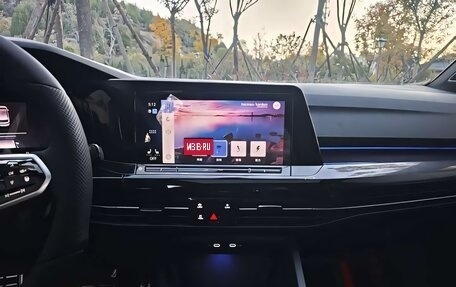 Volkswagen Golf VIII, 2022 год, 2 199 000 рублей, 16 фотография