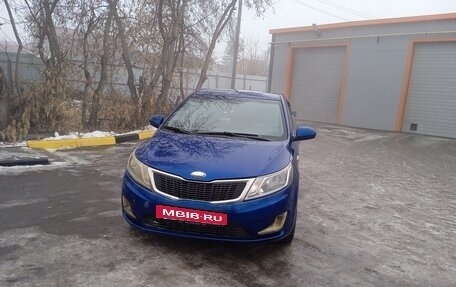 KIA Rio III рестайлинг, 2013 год, 450 000 рублей, 2 фотография