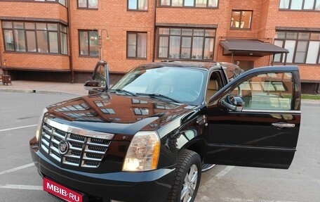 Cadillac Escalade III, 2007 год, 1 190 000 рублей, 34 фотография