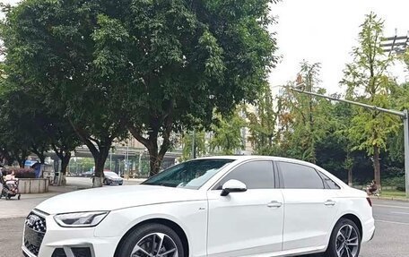 Audi A4, 2022 год, 2 520 000 рублей, 1 фотография