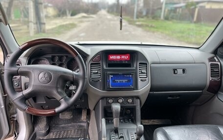 Mitsubishi Pajero III рестайлинг, 2002 год, 485 000 рублей, 1 фотография