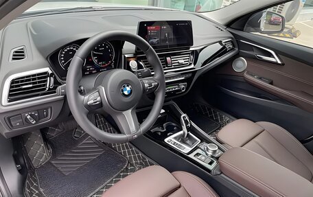 BMW 1 серия, 2022 год, 1 899 000 рублей, 6 фотография