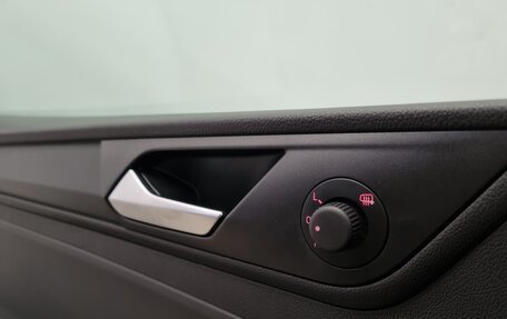 Volkswagen Polo VI (EU Market), 2021 год, 1 640 000 рублей, 8 фотография