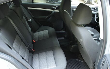 Skoda Octavia, 2011 год, 1 100 000 рублей, 15 фотография