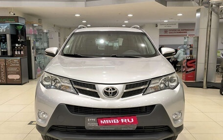 Toyota RAV4, 2015 год, 1 920 000 рублей, 6 фотография