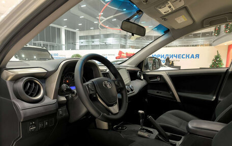 Toyota RAV4, 2015 год, 1 920 000 рублей, 20 фотография