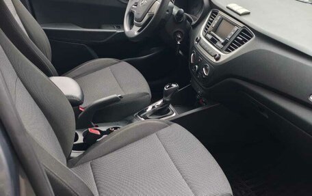 Hyundai Solaris II рестайлинг, 2017 год, 1 225 000 рублей, 9 фотография