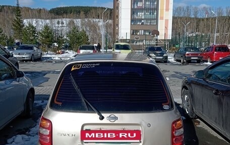 Nissan March II, 2001 год, 190 000 рублей, 2 фотография