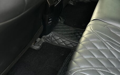 Toyota Land Cruiser Prado 150 рестайлинг 2, 2011 год, 3 000 000 рублей, 11 фотография