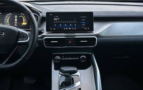 Geely Coolray I, 2023 год, 1 890 000 рублей, 12 фотография