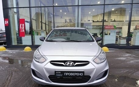 Hyundai Solaris II рестайлинг, 2012 год, 800 000 рублей, 2 фотография